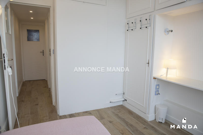 Chambre - 10 m² - 4 pièces