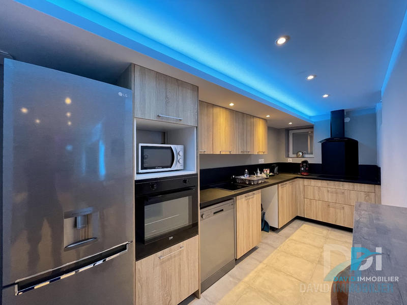 Immeuble - 246 m² - 8 pièces