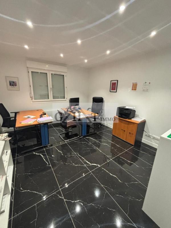 Entrepôt - 1 170 m²