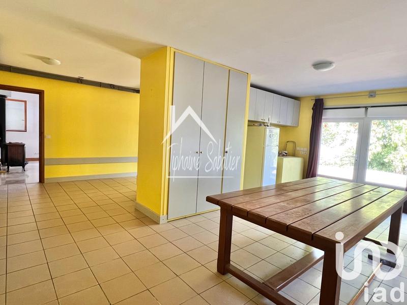 Maison - 206 m² - 7 pièces