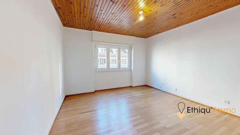 Appartement - 82 m² - 4 pièces