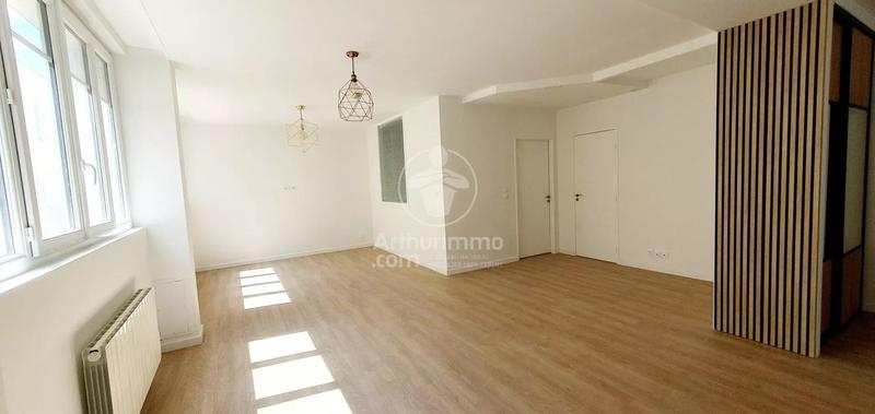 Appartement - 80 m² - 4 pièces