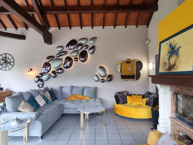 Propriété - 660 m² - 20 pièces