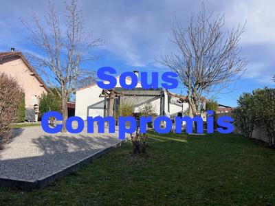 Propriété - 100 m² - 5 pièces