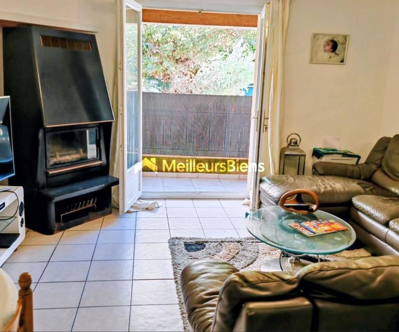 Appartement ancien - 62 m² - 3 pièces