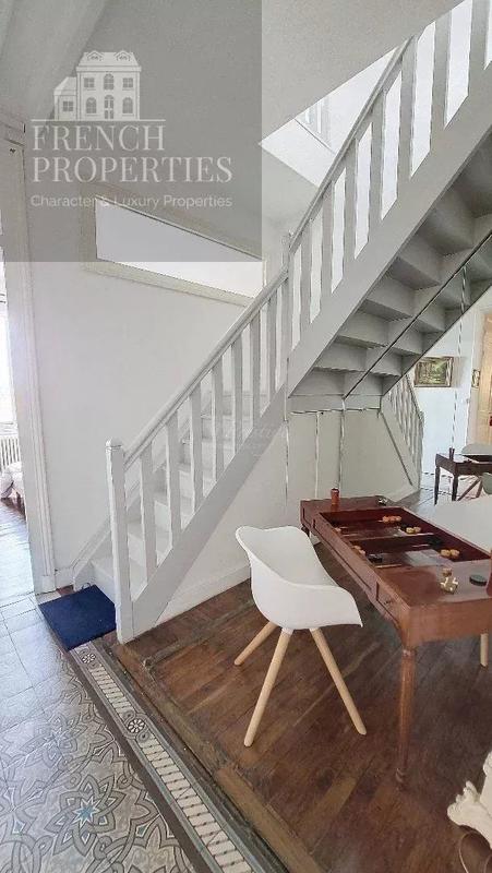 Appartement - 137 m² - 5 pièces