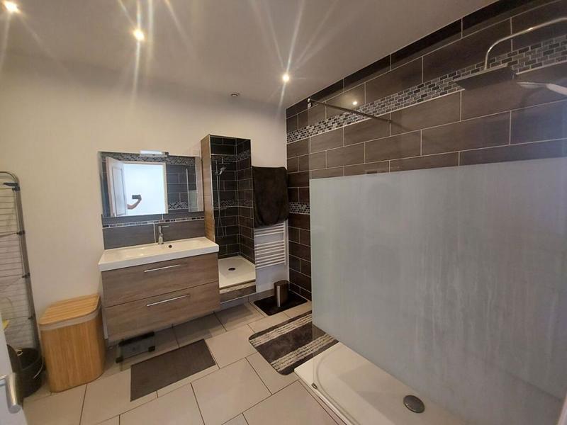 Appartement - 77 m² - 3 pièces