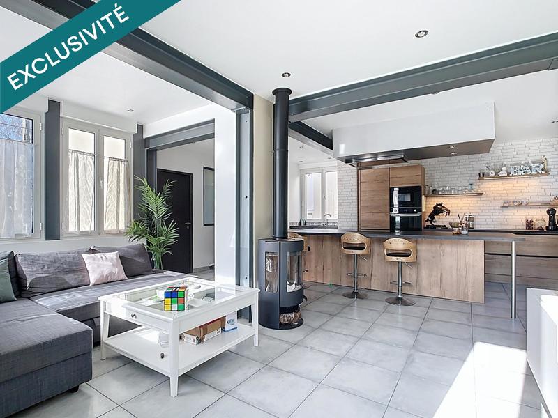 Maison - 94 m² - 5 pièces