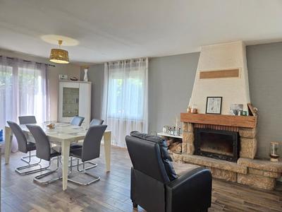 Maison - 123 m² - 5 pièces