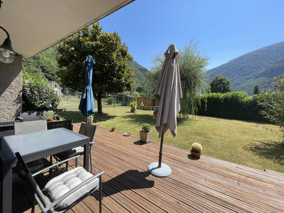 Maison - 270 m² - 11 pièces