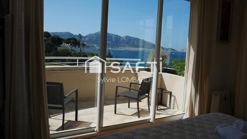 Villa - 356 m² - 10 pièces