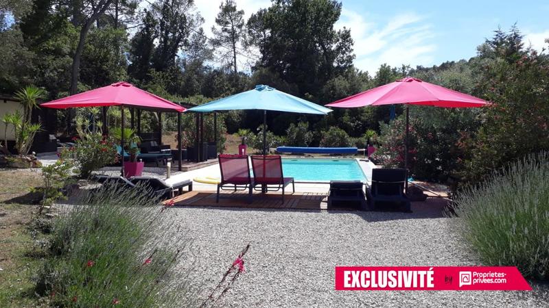 Maison - 326 m² - 10 pièces