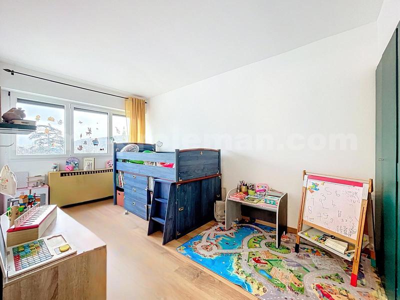 Appartement - 130 m² - 4 pièces