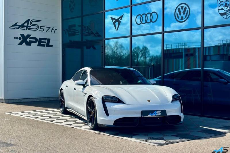 Porsche taycan Turbo s 716ch