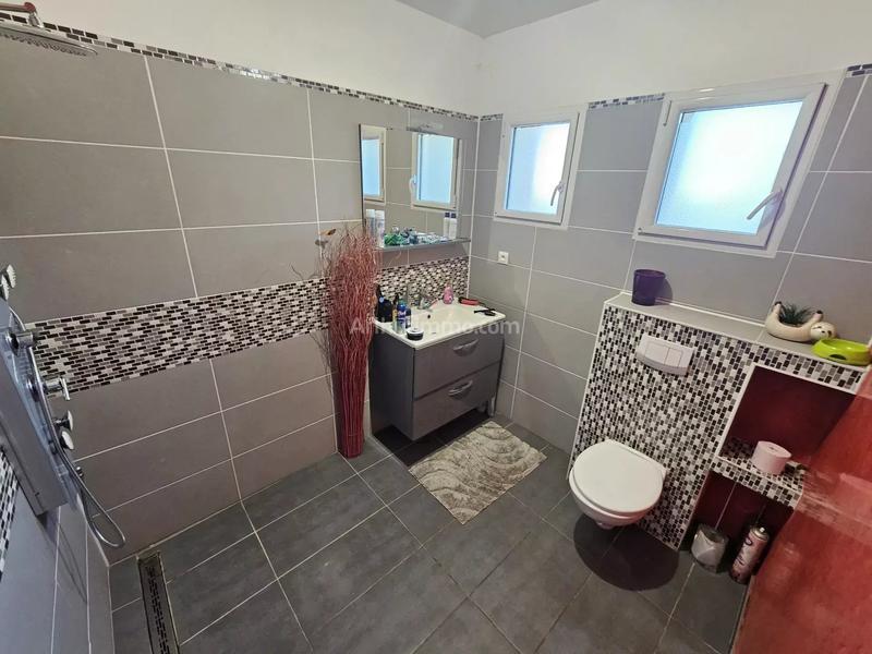 Maison - 138 m² - 5 pièces