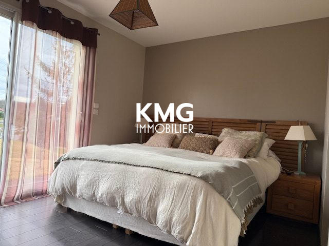 Maison - 145 m² - 5 pièces