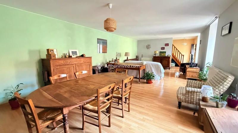 Appartement - 93 m² - 4 pièces