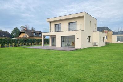 Maison - 163 m² - 5 pièces