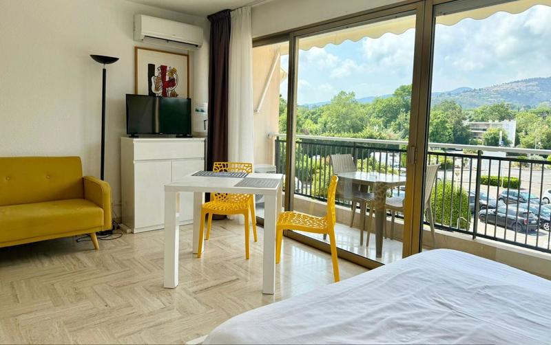 Studio - 26 m² - 1 pièce