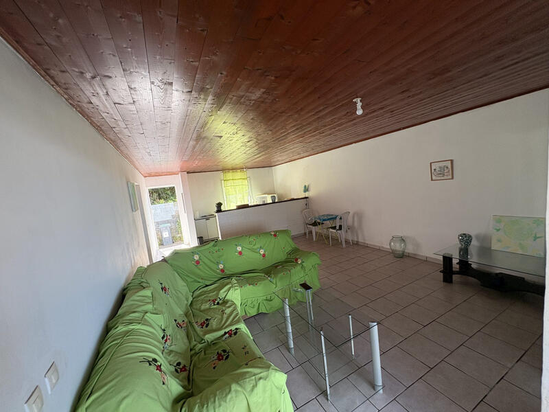 Maison - 96 m² - 6 pièces