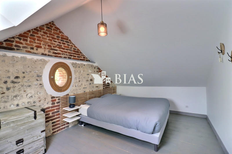 Maison - 212 m² - 5 pièces