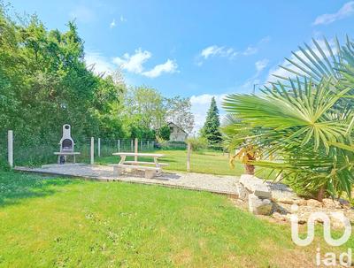 Maison - 144 m² - 9 pièces