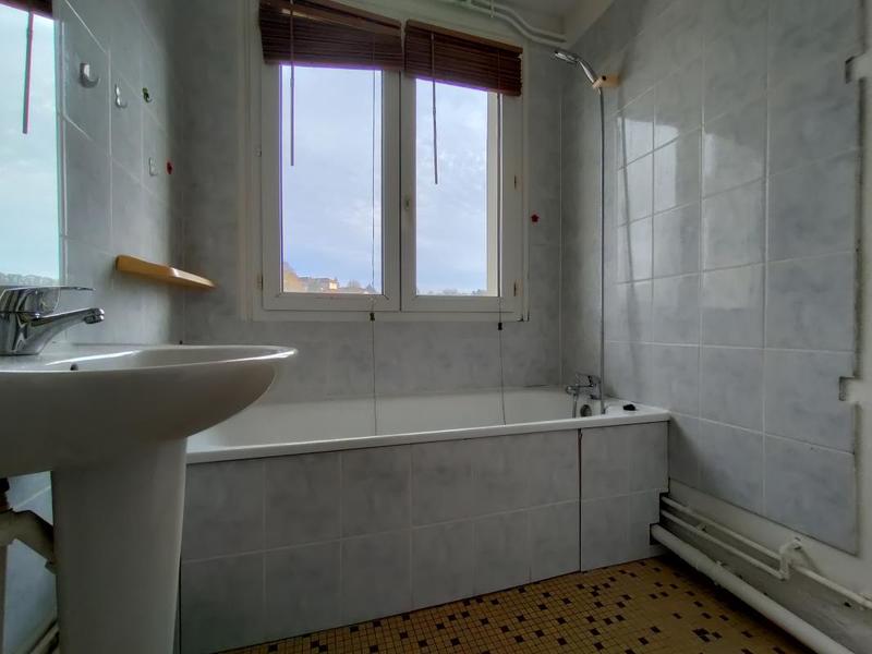 Appartement - 65 m² - 4 pièces