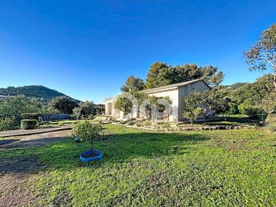 Maison - 147 m² - 4 pièces