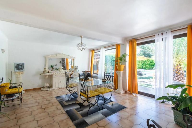 Villa - 280 m² - 11 pièces