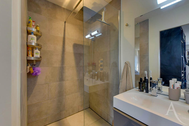 Appartement - 105 m² - 5 pièces