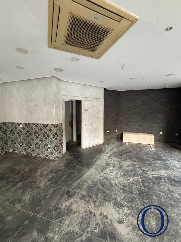 Local commercial - 135 m²