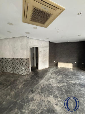 Local commercial - 135 m²