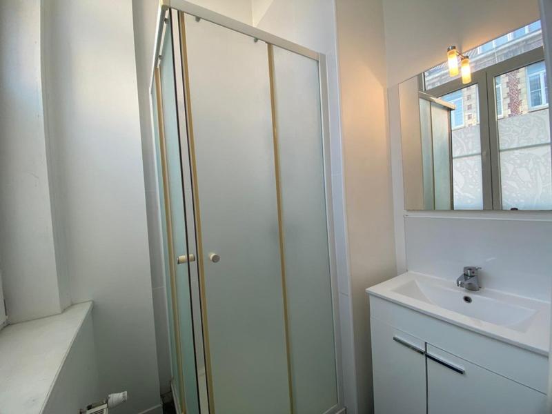 Chambre - 13 m² - 9 pièces