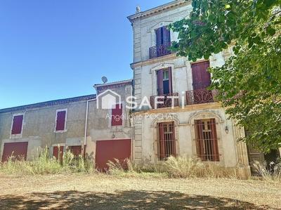 Maison - 370 m² - 12 pièces