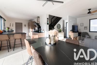 Maison - 125 m² - 6 pièces