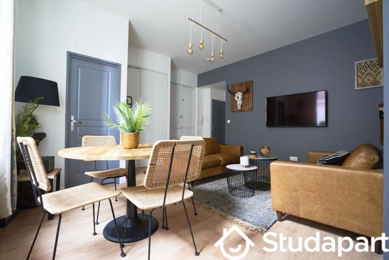 Chambre - 10 m² - 1 pièce