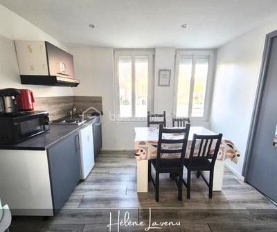 Immeuble - 90 m² - 5 pièces