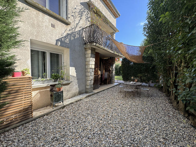 Maison - 213 m² - 7 pièces
