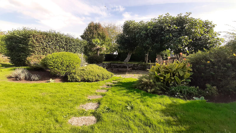 Maison - 480 m² - 12 pièces