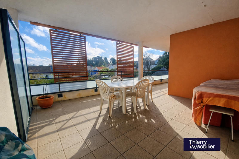 Appartement - 98 m² - 4 pièces