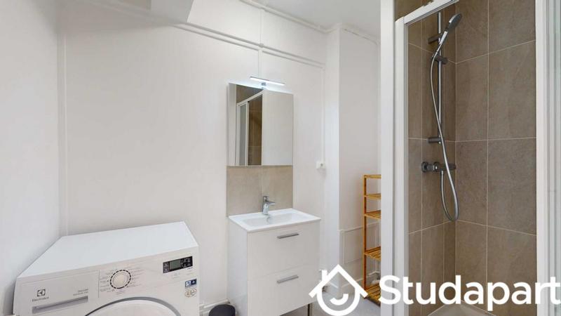 Chambre - 11 m² - 1 pièce