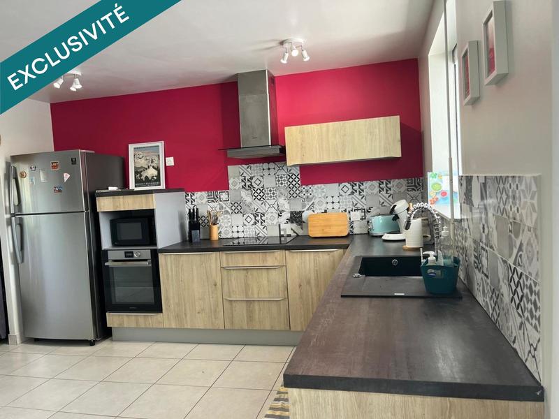 Maison - 94 m² - 5 pièces