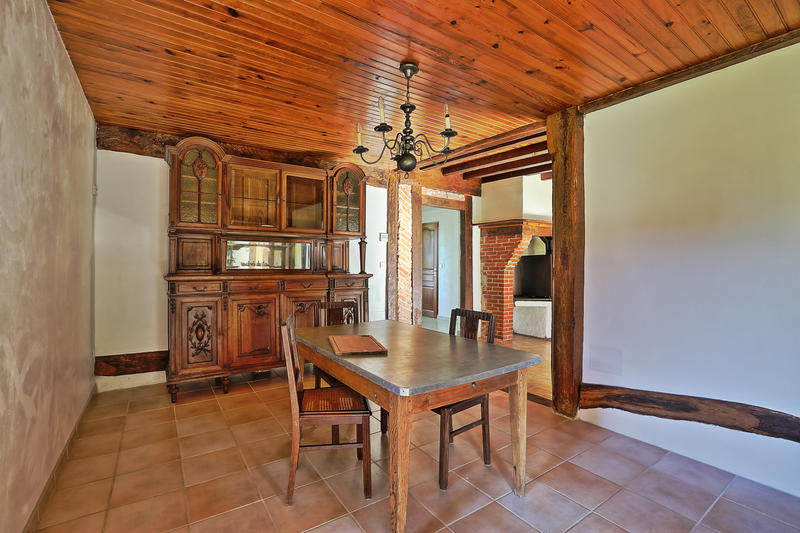 Propriété - 317 m² - 10 pièces