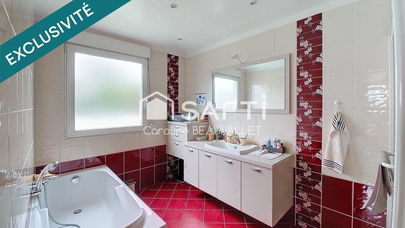 Maison - 240 m² - 7 pièces