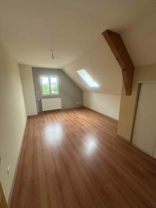 Maison - 300 m² - 6 pièces