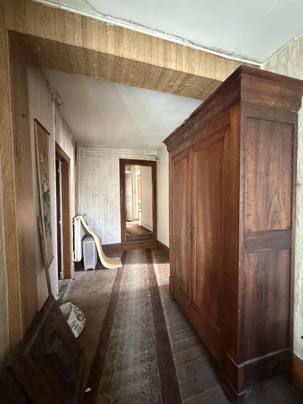 Maison - 205 m² - 6 pièces