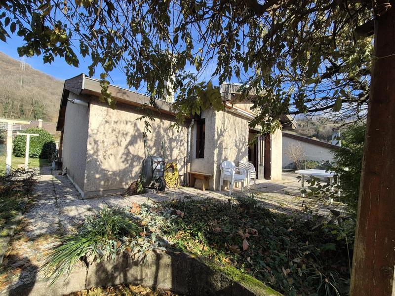 Maison - 96 m² - 4 pièces