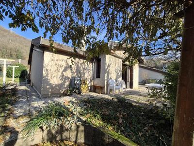 Maison - 96 m² - 4 pièces