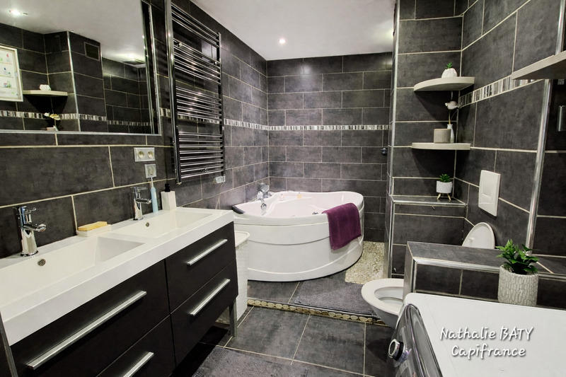 Appartement - 81 m² - 4 pièces