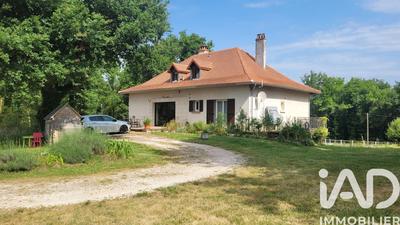 Maison de campagne - 235 m² - 11 pièces